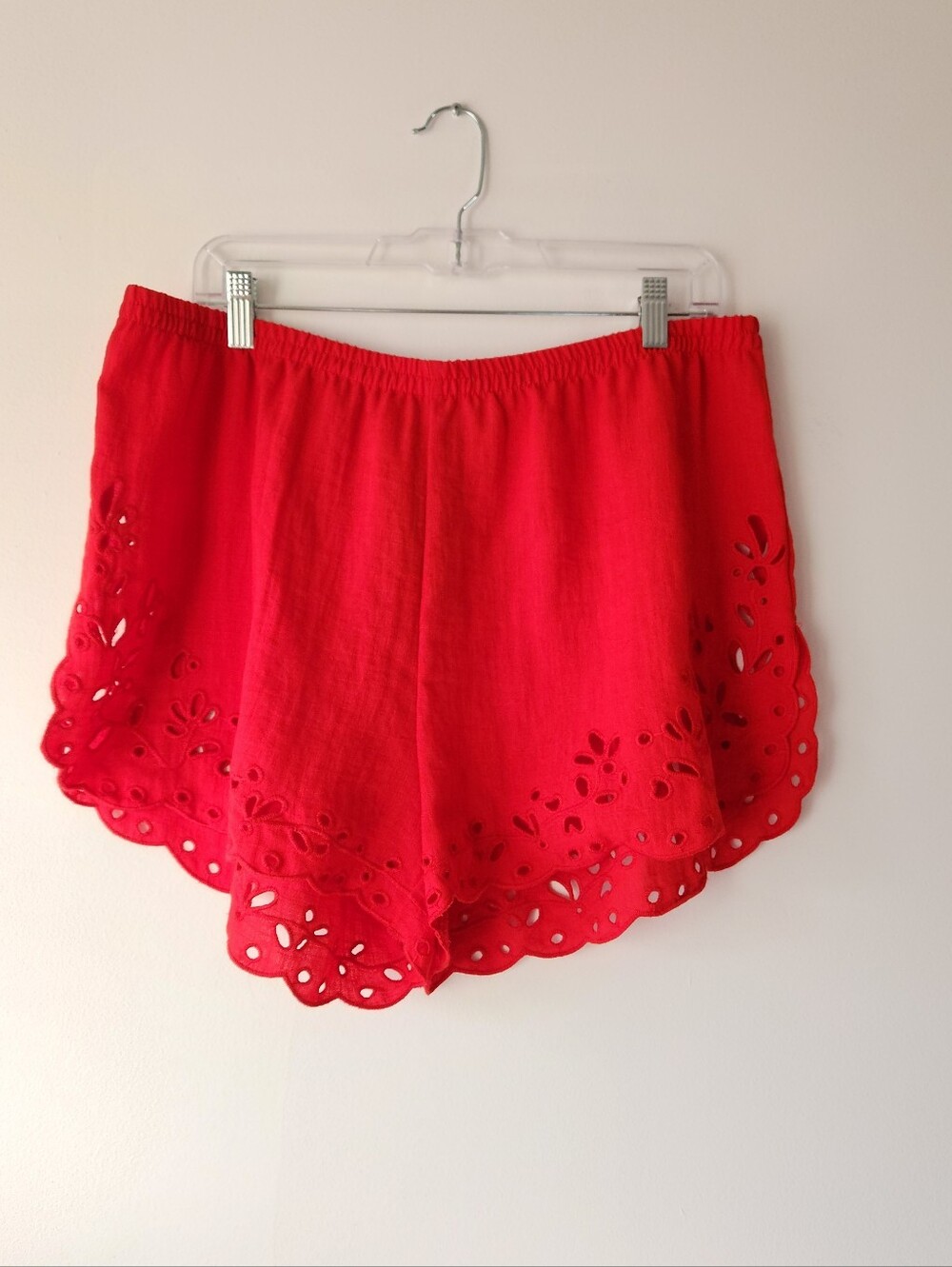 SHORTS WITH EYELET EMBROIDERY